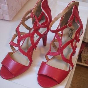 Red Avon Heels